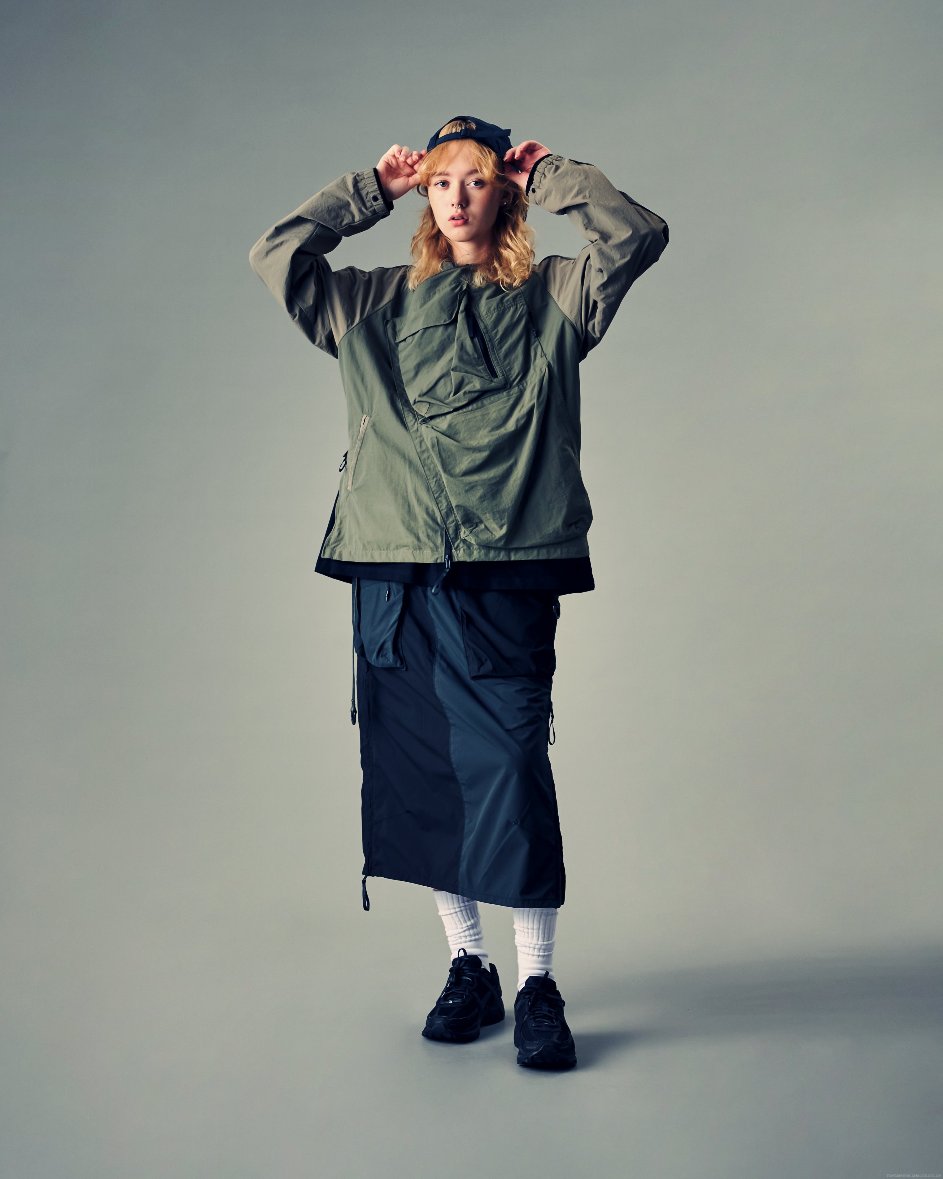 Trapezoid Pockets Cargo Skirt - Black/Grey