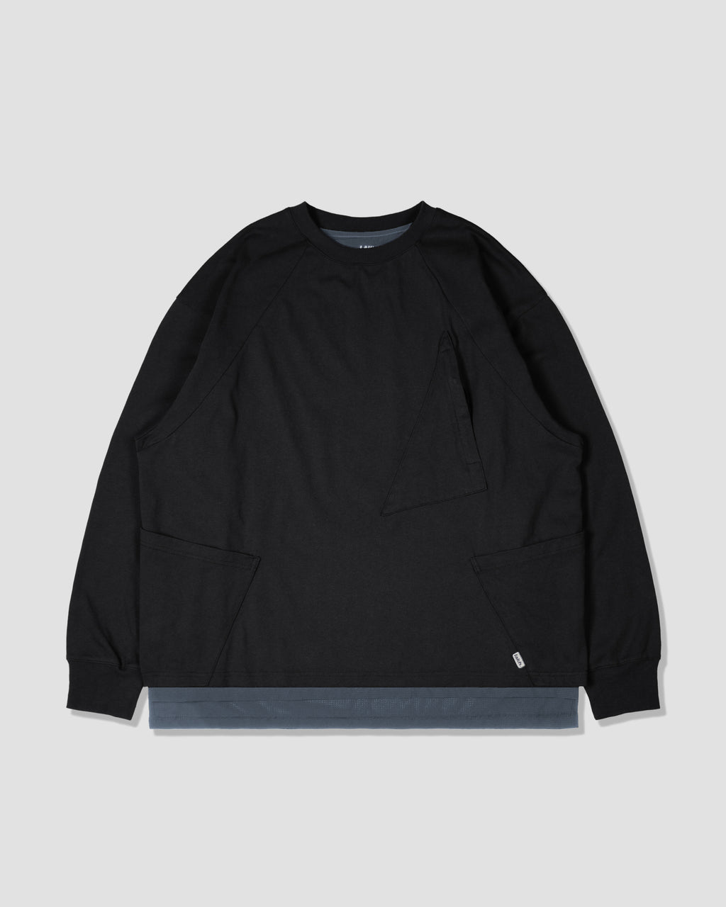 Tri-Pocket Layer L/S Tee - Black